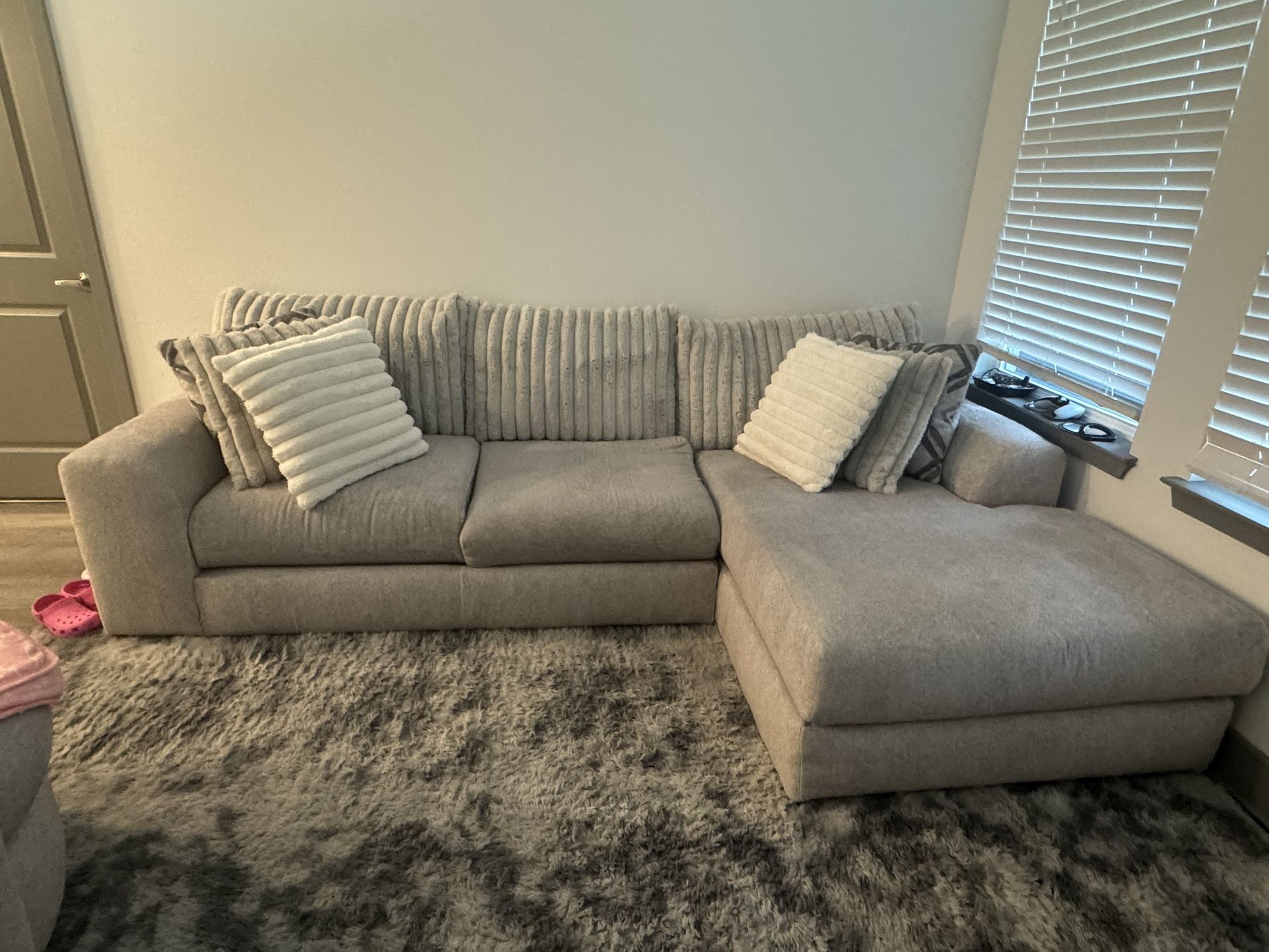 Rooms To Go Couch