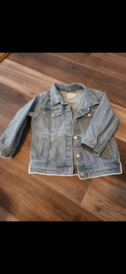 Girls jean jacket in size 4t