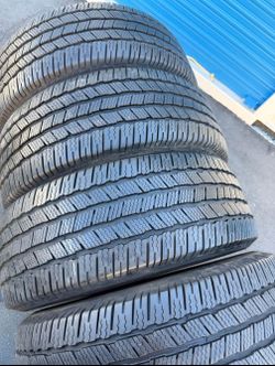 275-60R20 Michelin tires usadas en perfecta condición set off 4)
