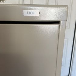 Hon 4 Drawer File Cabinet $100