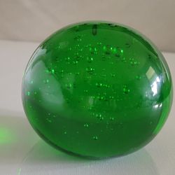 ART GLASS PAPERWEIGHT