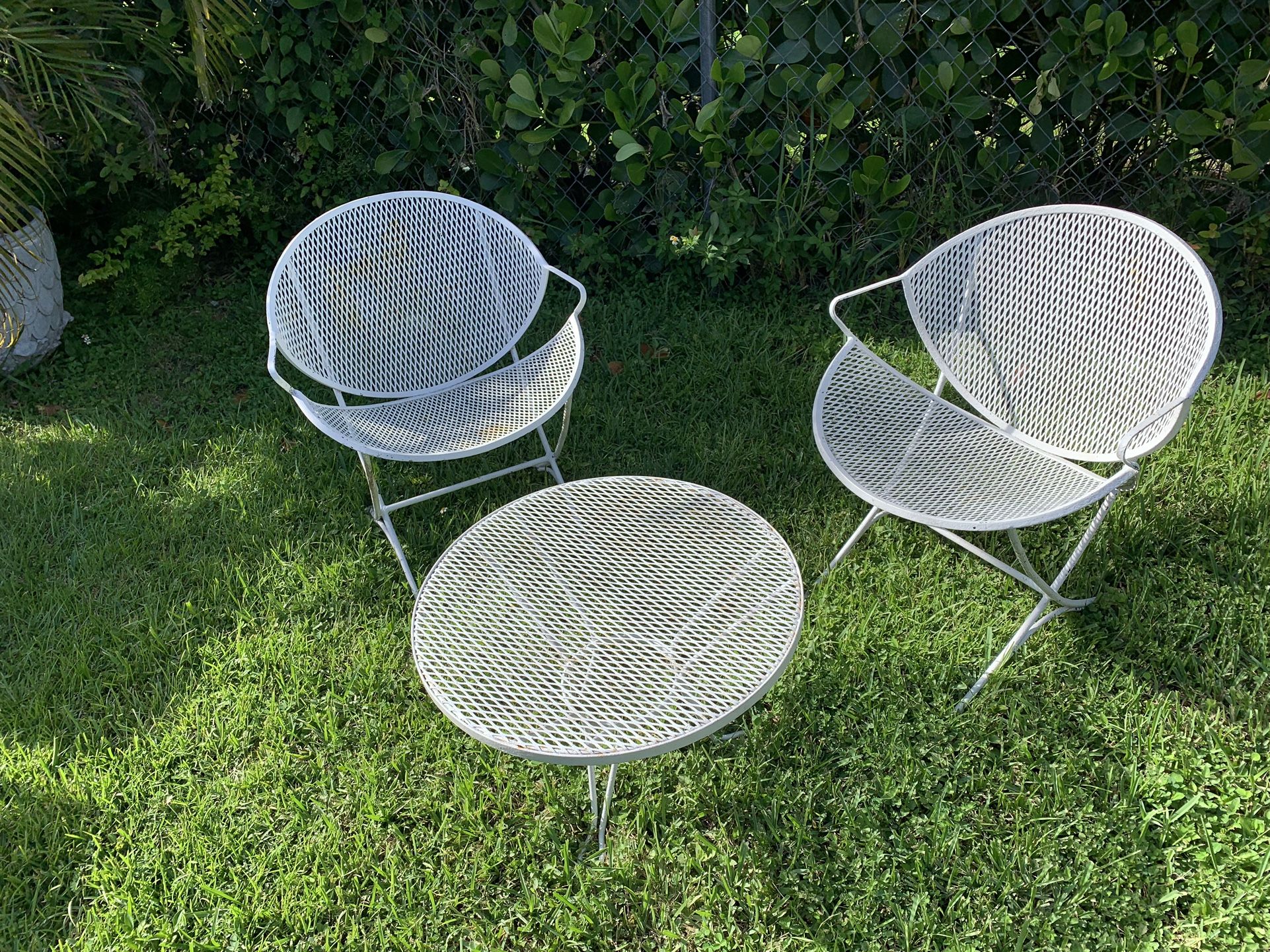 Mid Century Patio Furniture Set. “SALTERINI” Orange Slice Kendall Area