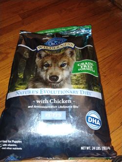 Blue Buffalo Wilderness High-Protein Chicken Recipe Natural Dry Food for Puppies, 24 lbs.