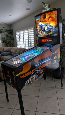 Viper Night Drivin Pinball machine