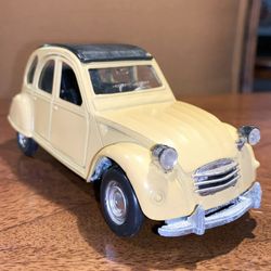 Vintage Polistil Citroen 2cv Model Car 1:25 Scale