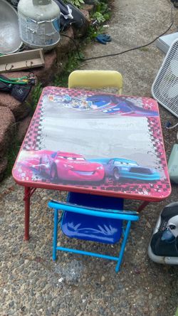Kid’s folding table w/  2 chairs , pick up. E.  Side. Tacoma