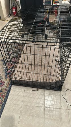 XXL dog Kennel Used Will Fit 100LB+ Dogs!
