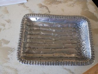 Serving tray