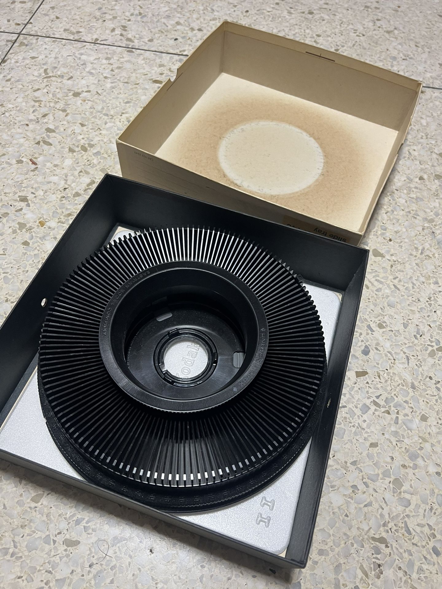 Kodak carousel 140 slide tray
