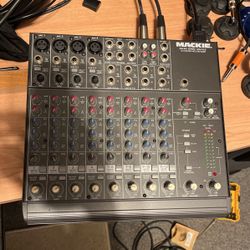 Mackie 1202vlz Audio Mixer