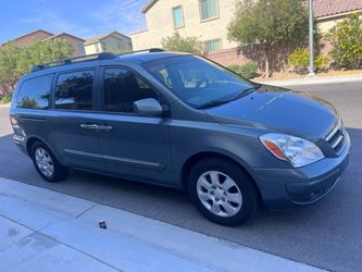 2007 Hyundai Entourage