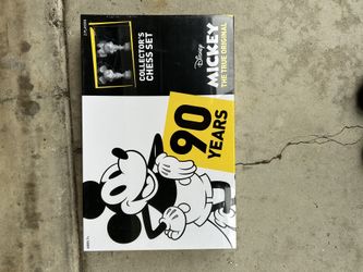 Mickey Mouse Collectors Chess Set