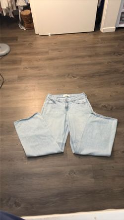 Hollister, low rise, baggy jeans, size 8