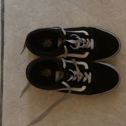 Vans Size 6 Women’s Shoe