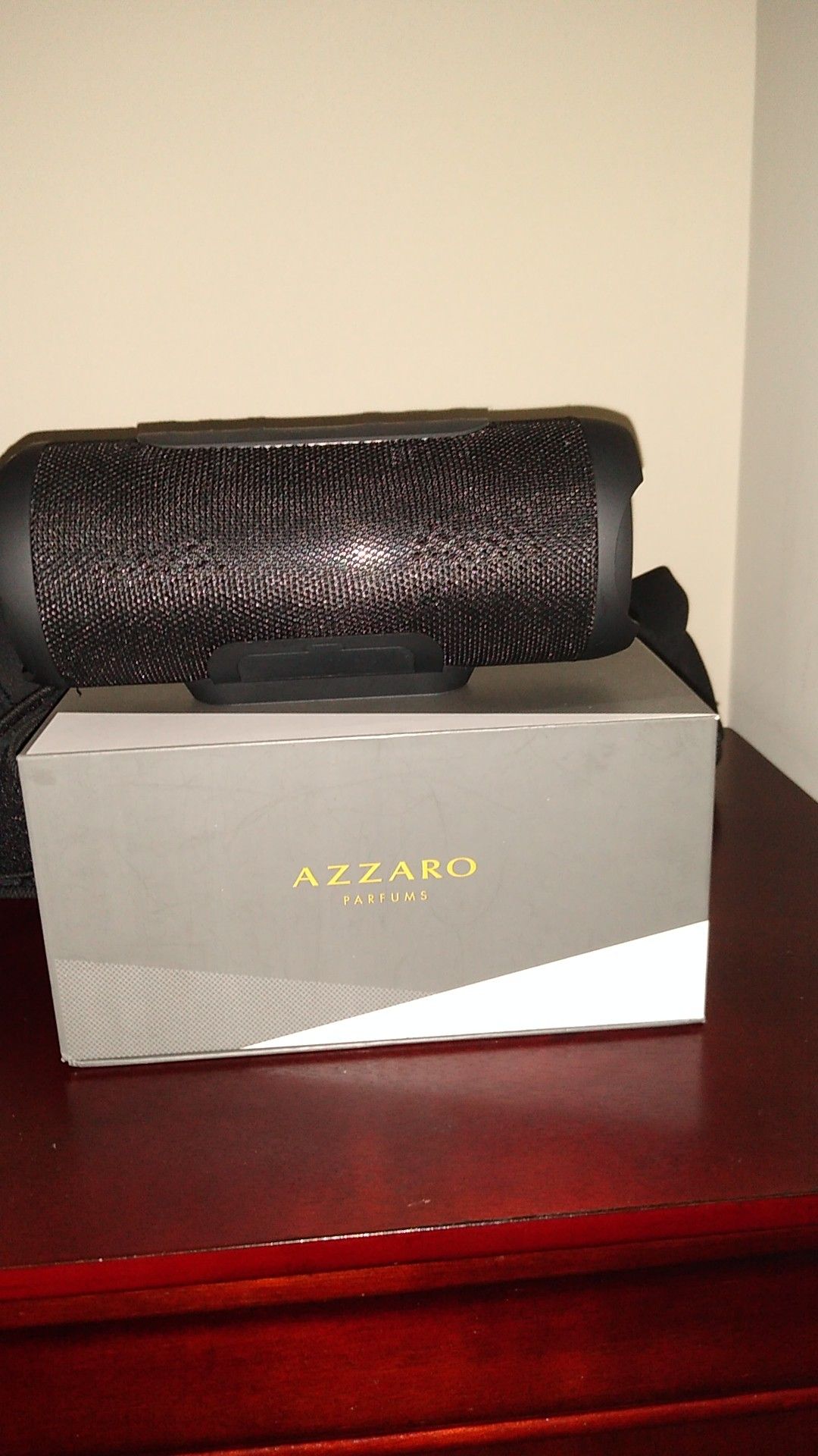 Azzaro Bluetooth speaker