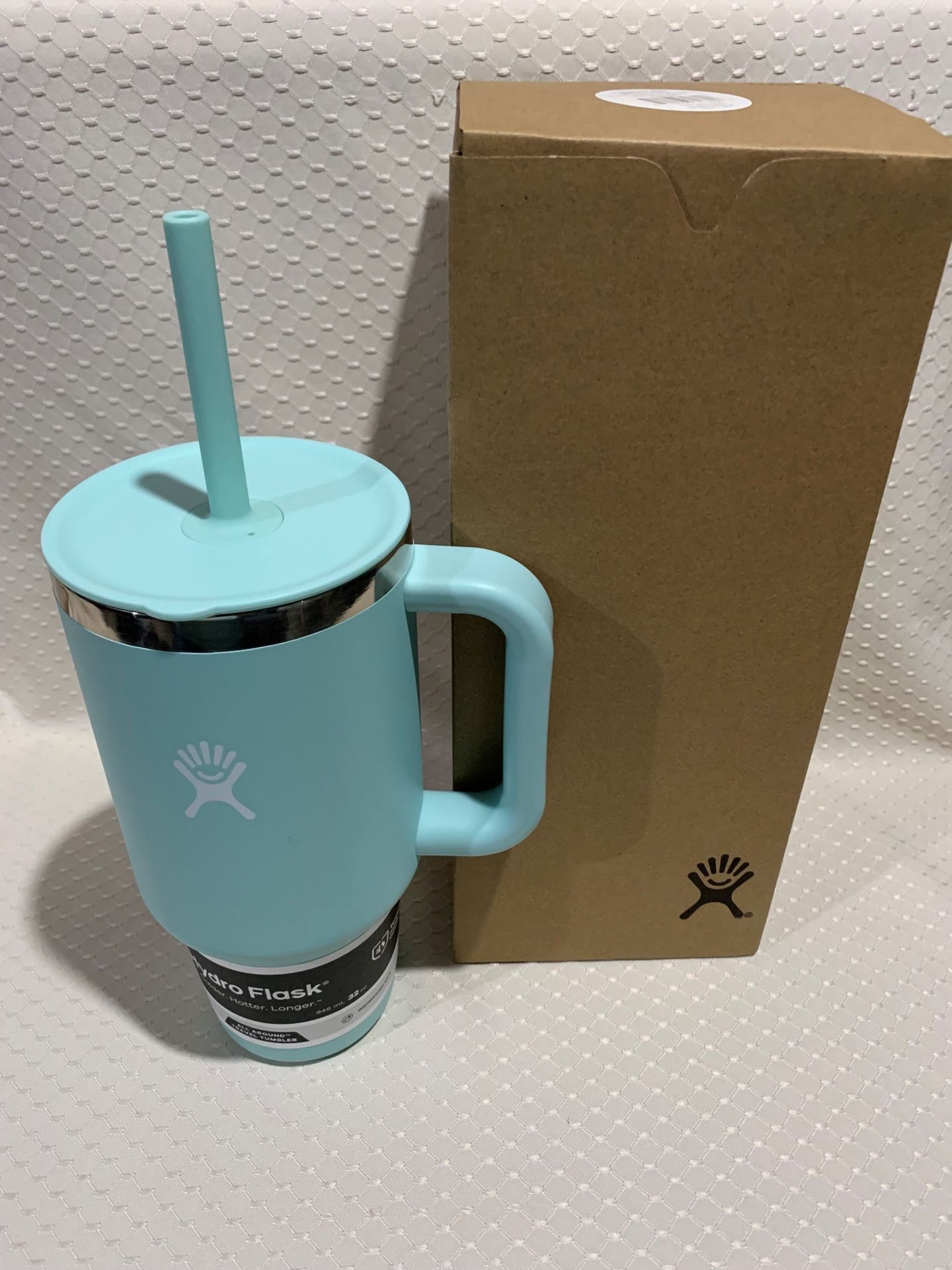 Hydro Flask 32 oz Travel Tumbler