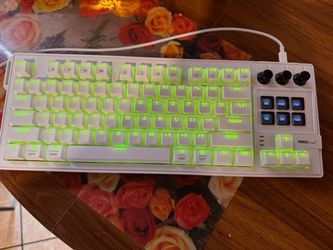 VSD Mechanical Gaming Keyboard with RGB Backlighting