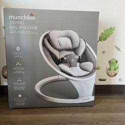 Munchkin Bluetooth Enabled Baby Swing