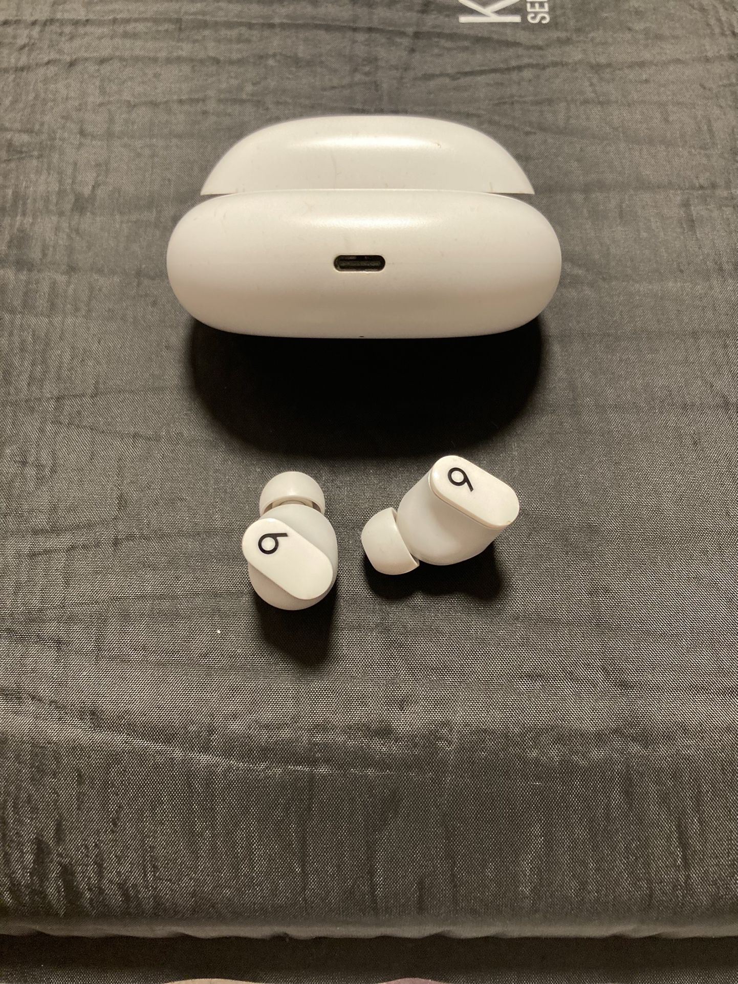 Headphone