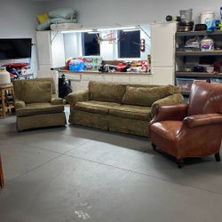 POTTERY BARN STYLE FURNITURE - LAKE ARROWHEAD