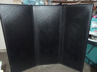 Hard Tri-Fold Tonneau Cover for 8-Foot Long Bed Trucks