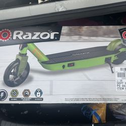 Razor Power core E90 Scooter  Electric 8+ Years old 