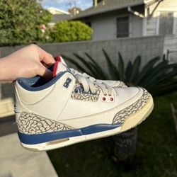Jordan 3s youth size 5.5