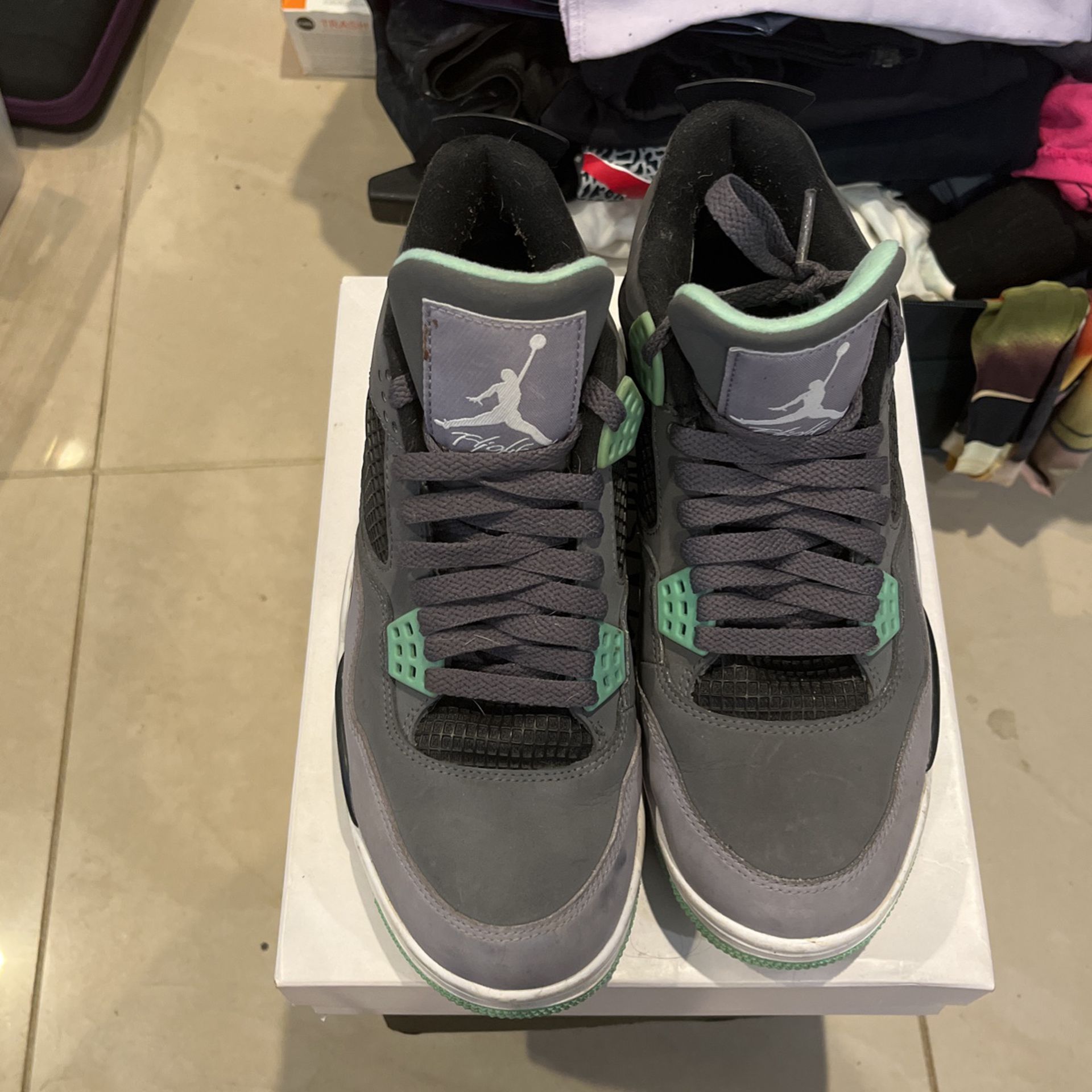 Air Jordan’s Size8