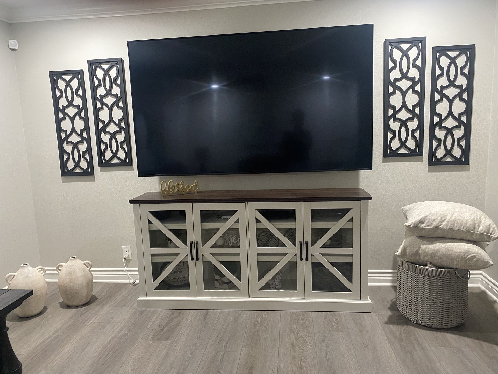 TV CABINET