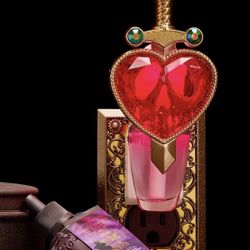 Limited Edition!©️Disney VILLAINS BATH & BODY WORKS♥️🪞🗡👑EVIL QUEEN👑🗡🪞♥️Light-up wallflowers plug  