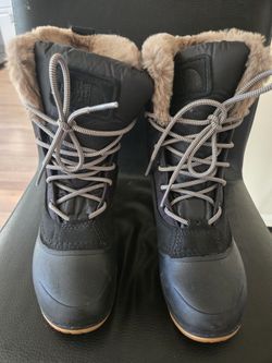 Women's snow boots