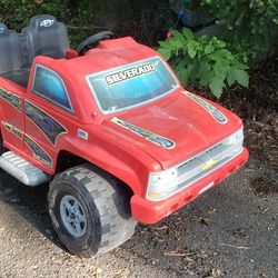 12 Volt Kids Chevrolet Silverado With Battery And Charger
