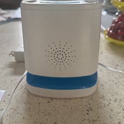 Munchkin Sound Machine/projector