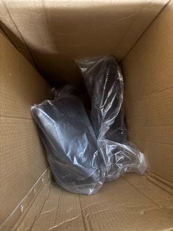 2010 Jeep grand Cherokee OEM bumper primed￼