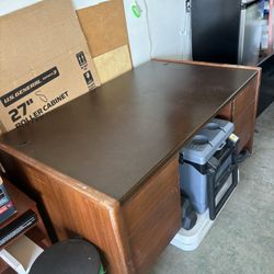 Free Desk