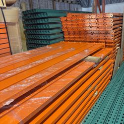 💪 Heavy-Duty Pallet Racks – Industrial Grade!