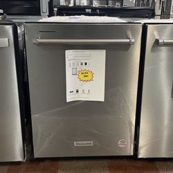 Brand New KitchenAid Stainless Steel Dishwasher‼️‼️