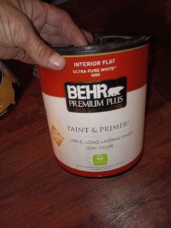 Behr Premium Plus Gallon ultra white Paint and Primer in One