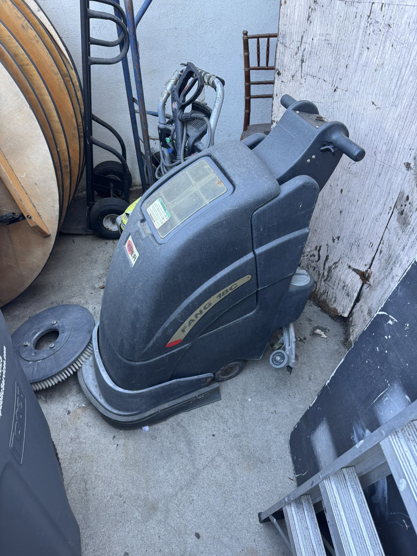 Viper Floor Scrubber