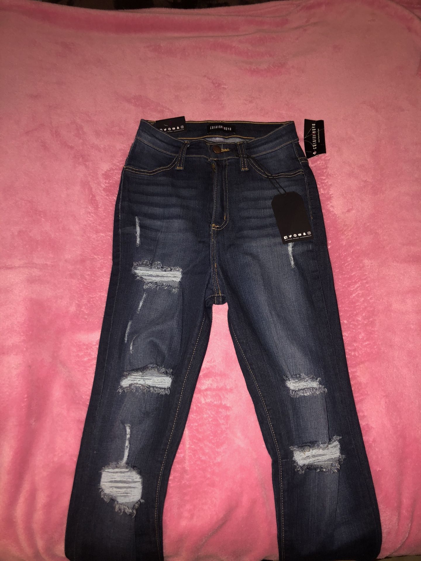Fashion nova jeans