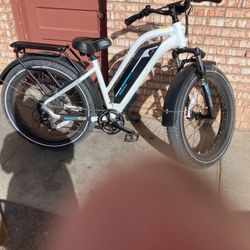 E-bike $1400 Asking $450 Very Fast And Like New By