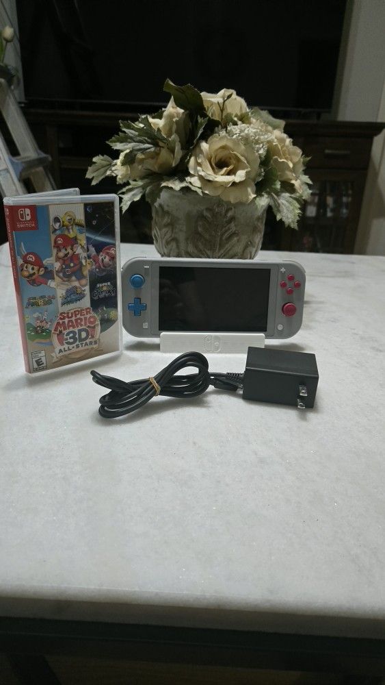 Nintendo Switch Lite With Super Mario 3D Stars