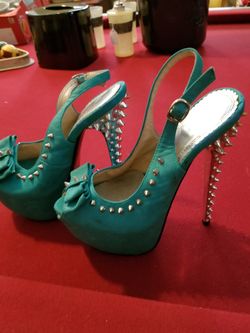 Ladies size 7 studded & spiked heel suede shoes