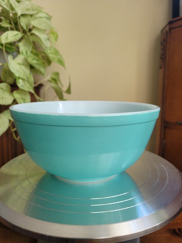Vintage Pyrex 403 Turquoise Mixing Bowl 2 1/2 Quart