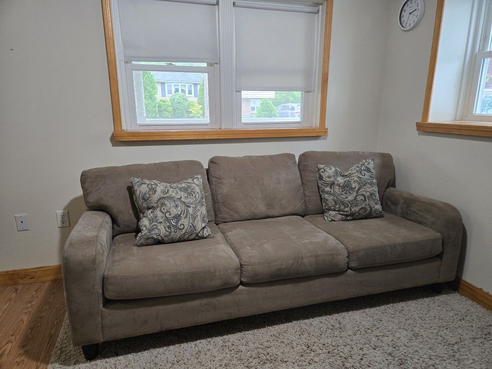 Sofa  $100