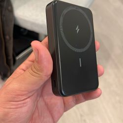 Anker Portable Charger - MagSafe iPhone