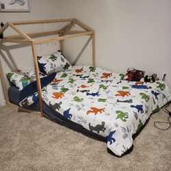Toddler House Bed Natural Wood. 