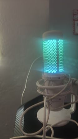 Hyper x quad cast rgb mic