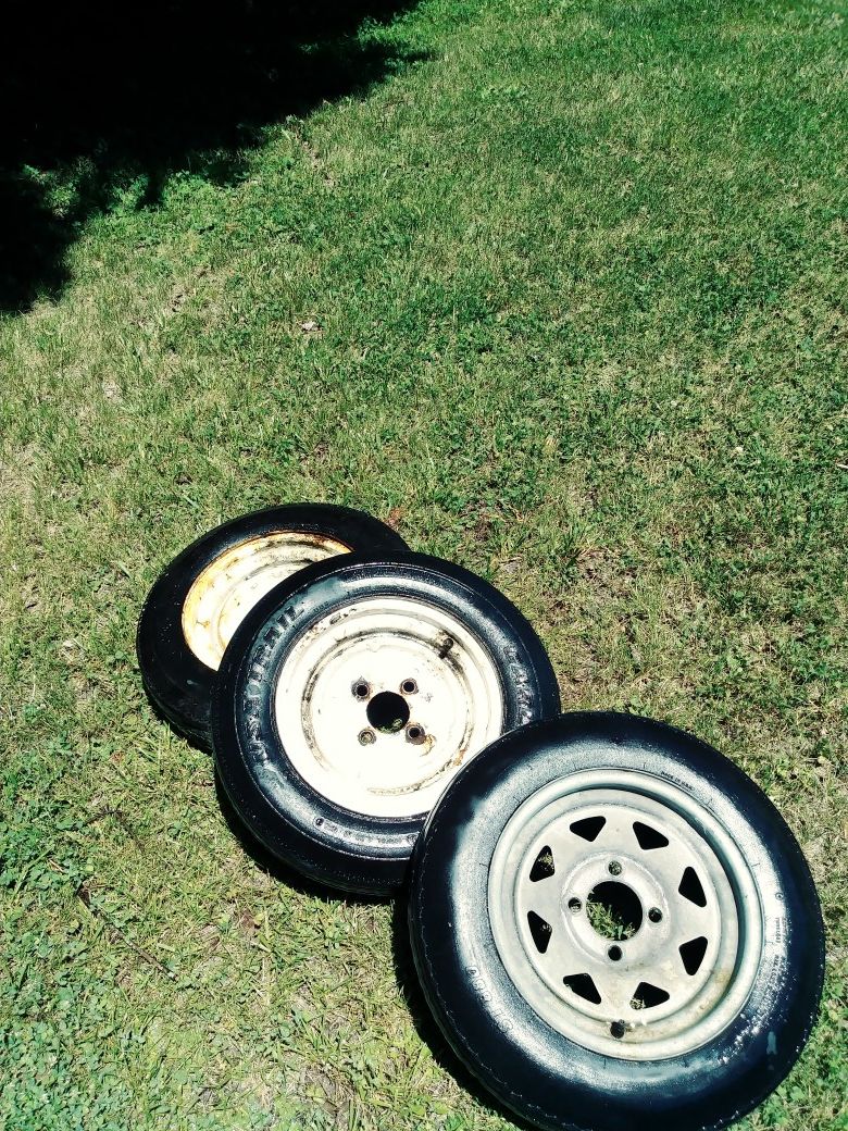 Trailer wheels