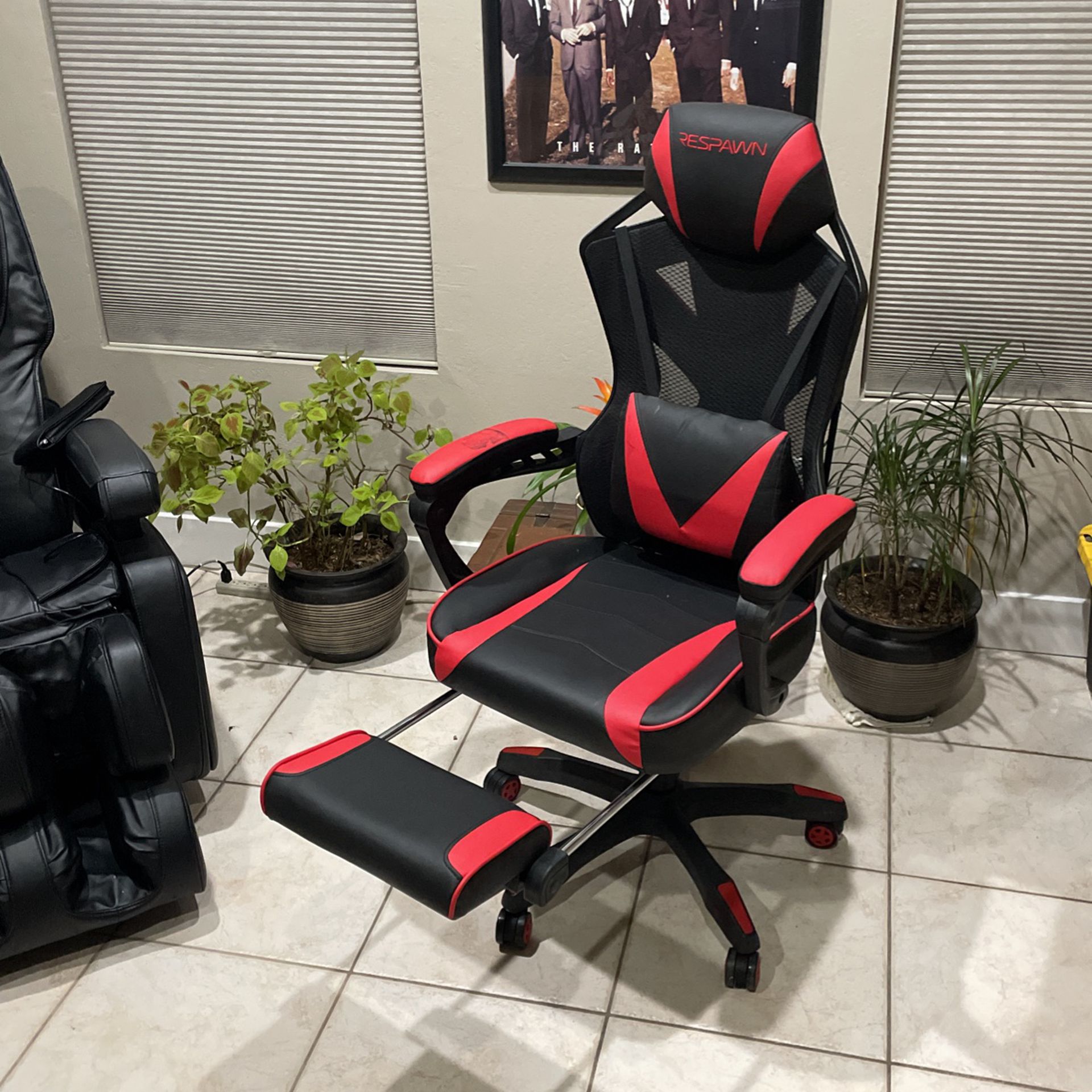 Respawn Reclining Gaming Chair With Foot Rest 